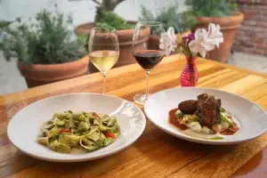 Kelli-Miller-Encinitas-Pub-Crawl-by-the-Sea-Luxury-Real-Estate