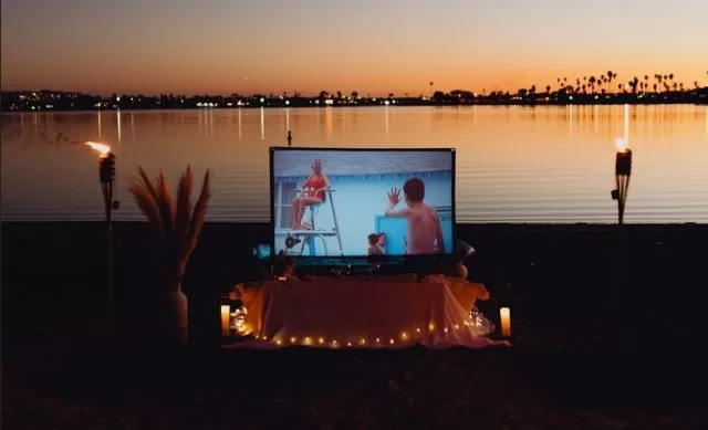 Kelli-Miller-Encinitas-Sunset-Picnic-Movie-Night-Luxury-Real-Estat