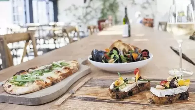 Kelli-Miller-Encinitas-Realtor-Sunday-Brunch-Music-at-Folktale-Winery-Luxury-Real-Estate