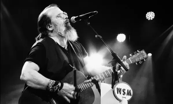 Kelli-Miller-Encinitas-Steve-Earle-Solo-Acoustic-Luxury-Real-Estate