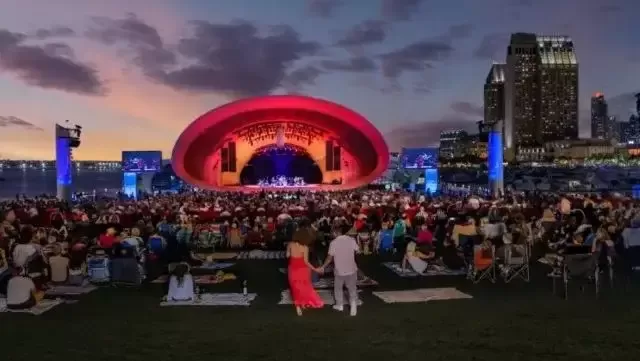 Kelli-Miller-Encinitas-Realtor-Summer-Concerts-in-the-Park-Luxury-Real-Estate