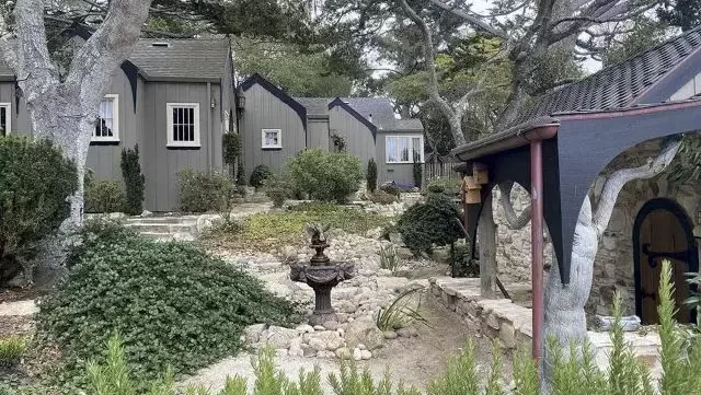 Kelli-Miller-Encinitas-Realtor-Carmel-House-and-Garden-Tour-Luxury-Real-Estate