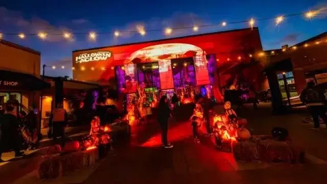 Kelli-Miller-Encinitas-Realtor-Halloween-Aglow-at-Birch-Aquarium-Luxury-Real-Estate