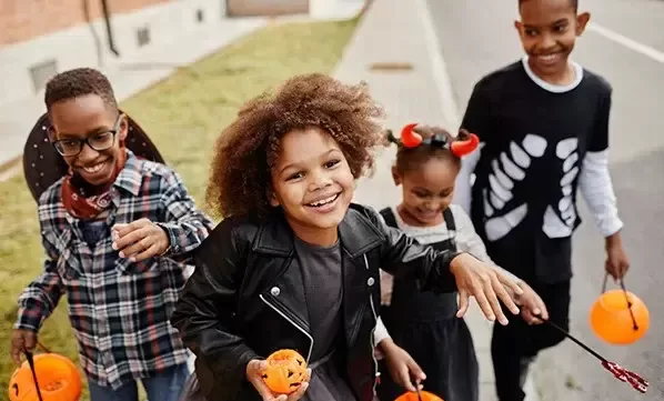 Kelli-Miller-Encinitas-Realtor-Solana-Beach-Halloween-Spooktacular-Luxury-Real-Estate