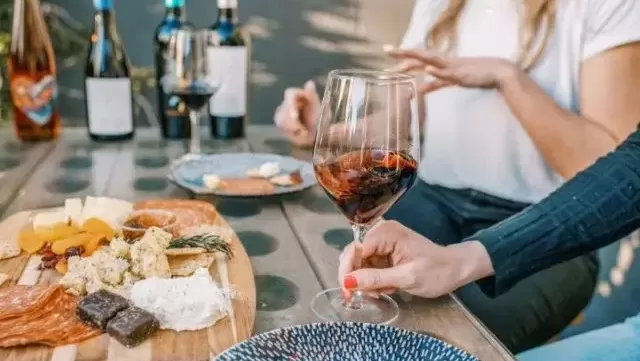 Kelli-Miller-Encinitas-Realtor-Encinitas-Thanksgiving-Eve-Wine-Tasting-at-Carruth-Cellars-A-Sophisticated-Evening-Luxury-Real-Estate