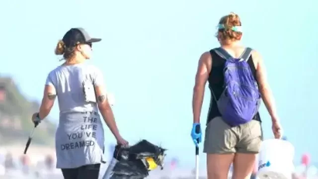 Kelli-Miller-Encinitas-Realtor-Coastal-Clean-Up-Community-Volunteer-Events-Luxury-Real-Estate