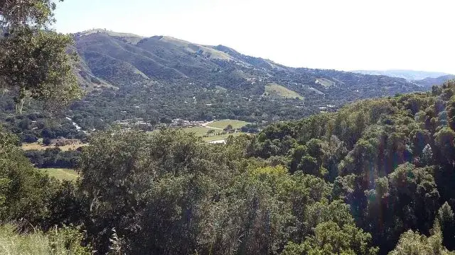 Kelli-Miller-Encinitas-Realtor-Winter-Hiking-Nature-Walks-in-Garland-Ranch-Regional-Park-Luxury-Real-Estate