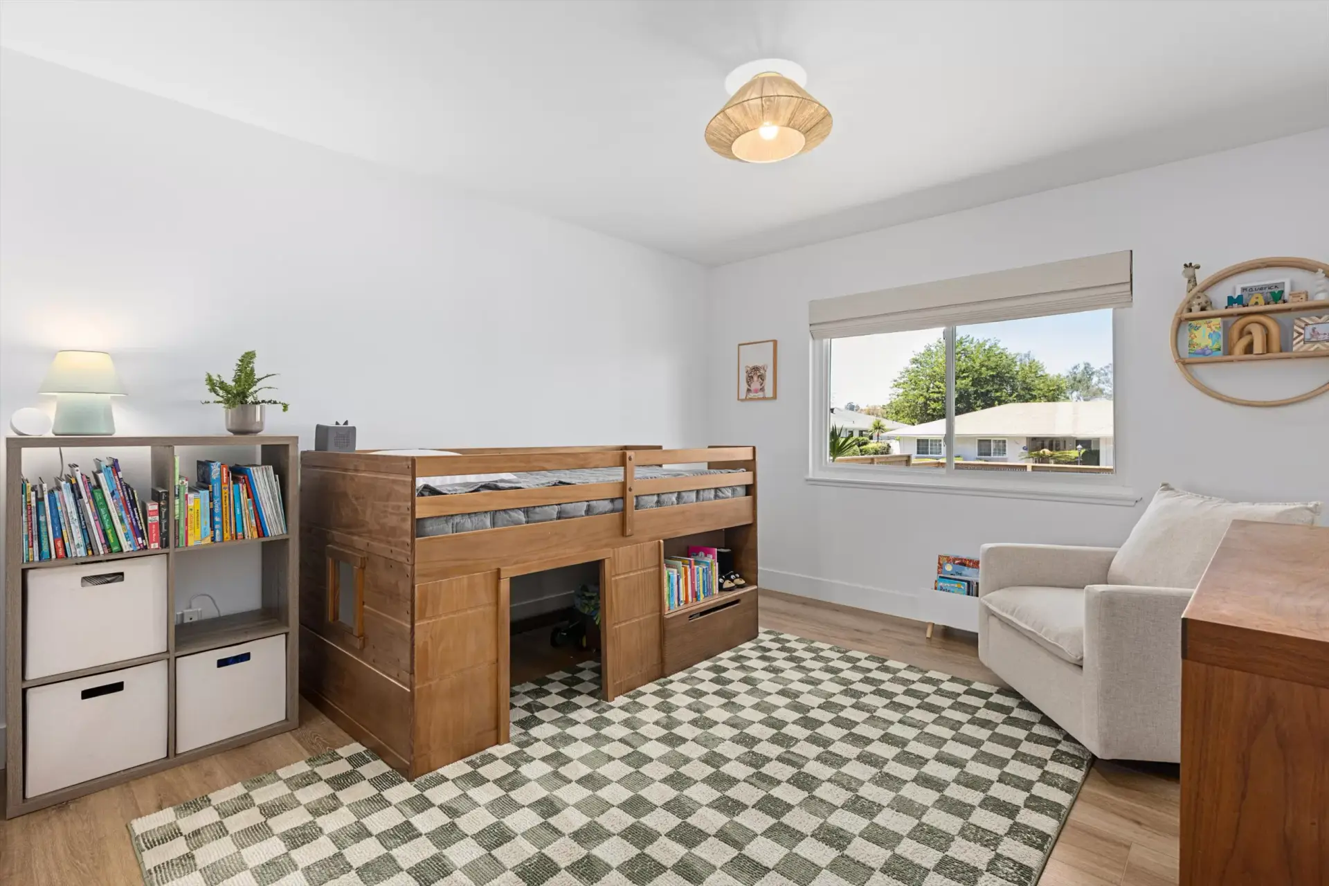 Guest bedroom with built-in loft bed and bookshelf at 1063 San Julian Dr San Marcos listed by Kelli Miller Compass